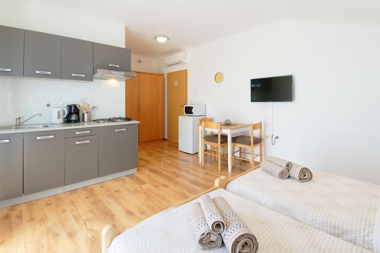 Apartments Belvedere By Rent Istria Plovanija Dış mekan fotoğraf